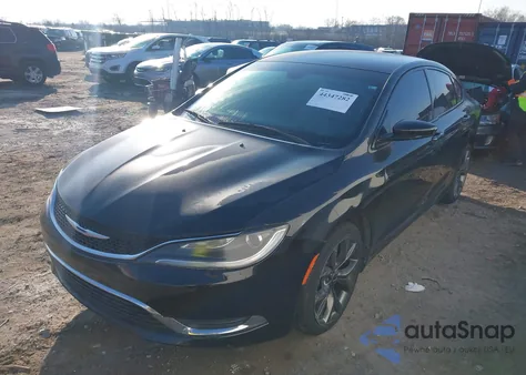 2015 Chrysler 200 S z USA, uszkodzony, nr VIN 1C3CCCBG7FN642876